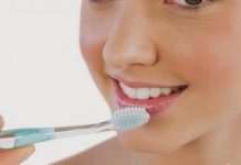 Tẩy da chết cho môi bằng kem đánh răng hiệu quả